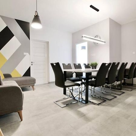Premium Apartment By Hi5-Vaci Str. 3 Bedroom Budapest Luaran gambar